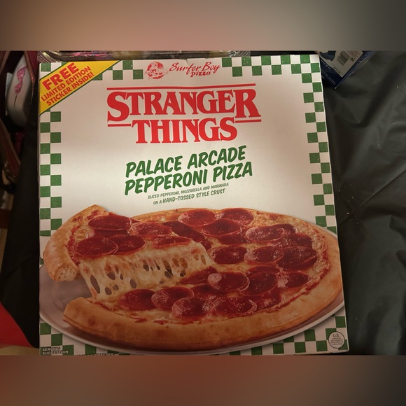 Stranger things Pizza box - Picture 4 of 4